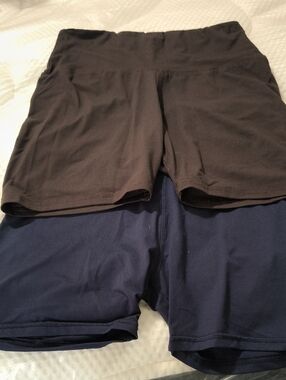 2 Pairs Of Ladies Bike Shorts